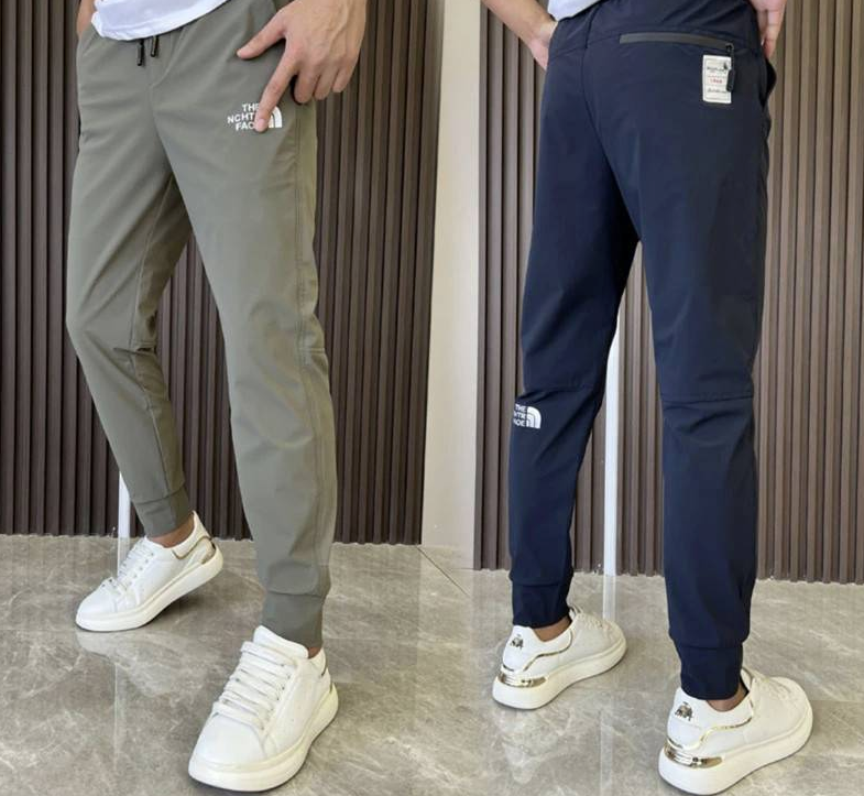 North Face™| Unisex ultra-fast drying and ultra-stretch pants.